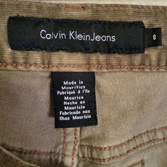 Calvin Klein Flare corduroy pants size 8 with hand sewn gold plated button - Picture 4 of 9